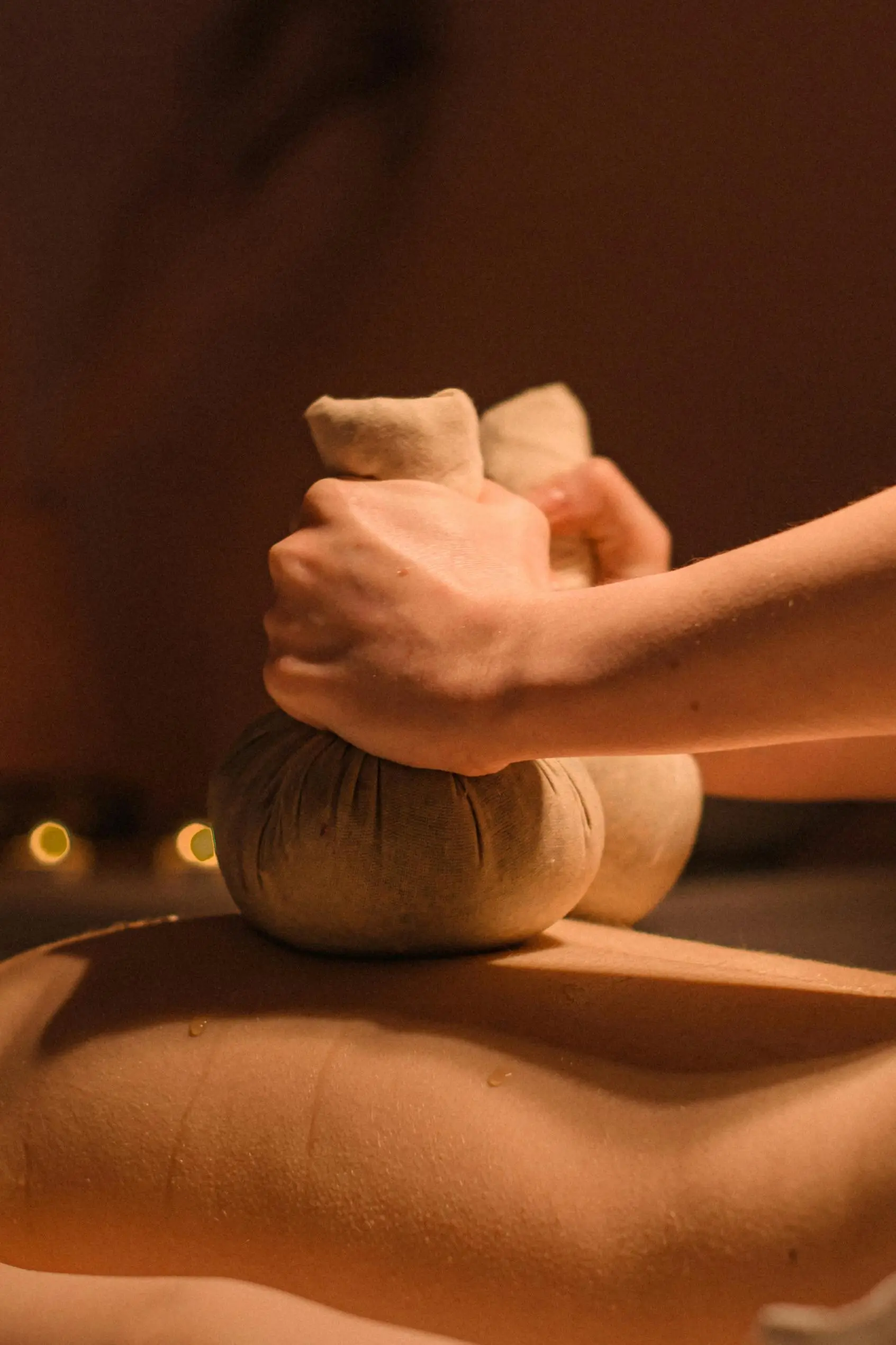 Spa Massage vs Ayurvedic Therapy: What’s the Difference?
